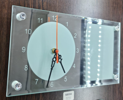 mirror-glass-clock-with-photo-display