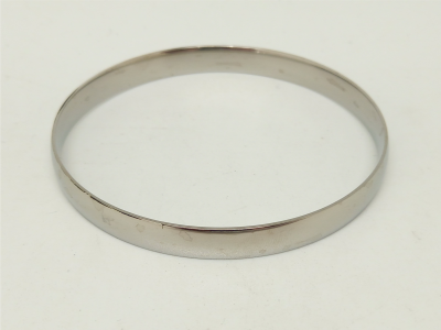 stainless-steel-bangle